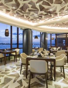 فندق Samann Grand